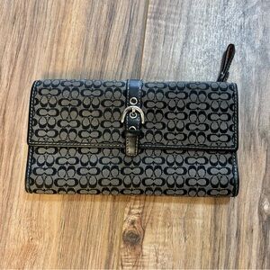 Coach Buckle Wallet